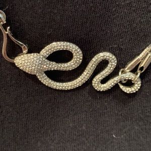 Awesome Vince Camuto snake necklace.
